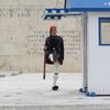 Aλλαγή σκοπών στην προεδρική φρουρά στο σύνταγμα έξω από τη βουλή των Ελλήνων μπροστά από το μνημείο του άγνωστου στρατιώτη / Changing of the Guard (Evzones) in Constitution Sguare (Syntagma), Athens 2016 / Греческие Эвзоны смена караула у Могилы Неизвесного солдата (Греция-Афины, Март 2016г.)