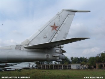 Tu-142MZ: Ράβδος μαγνητόμετρου (MAD-Magnetic Anomaly Detector) τύπουMMS-106 «Ladoga» © Konstantinos Panitsidis Tu-142MZ: Ράβδος μαγνητόμετρου (MAD-Magnetic Anomaly Detector) τύπουMMS-106 «Ladoga» © Konstantinos Panitsidis