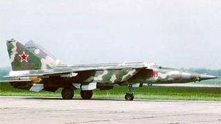MiG-25RBSh Αναγνωριστικό-Βομβαρδιστικό. Πρώτη πτήση: 1980