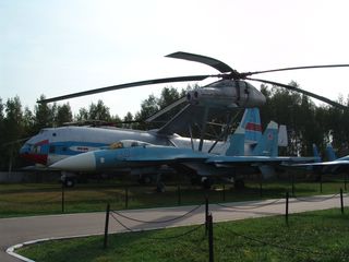 Su-35 (UB). Πρώτη πτήση: 1988 (2000) © Konstantinos Panitsidis