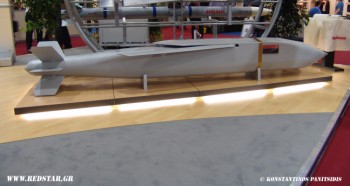 AGM-154 JSOW κατευθυνόμενη βόμβα ακριβείας μέσου βεληνεκούς (ανεμοπορικό - κατευθυνόμενο βλήμα) © Konstantinos Panitsidis