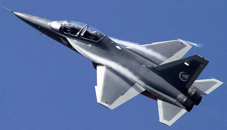 L-15 Υπερηχητικό επιχειρησιακό εκπαιδευτικό. Πρώτη πτήση: 2006