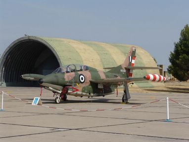 Μεσοπτέρυγα / Mid wing / Среднерасположенное (среднеплан) © Konstantinos Panitsidis