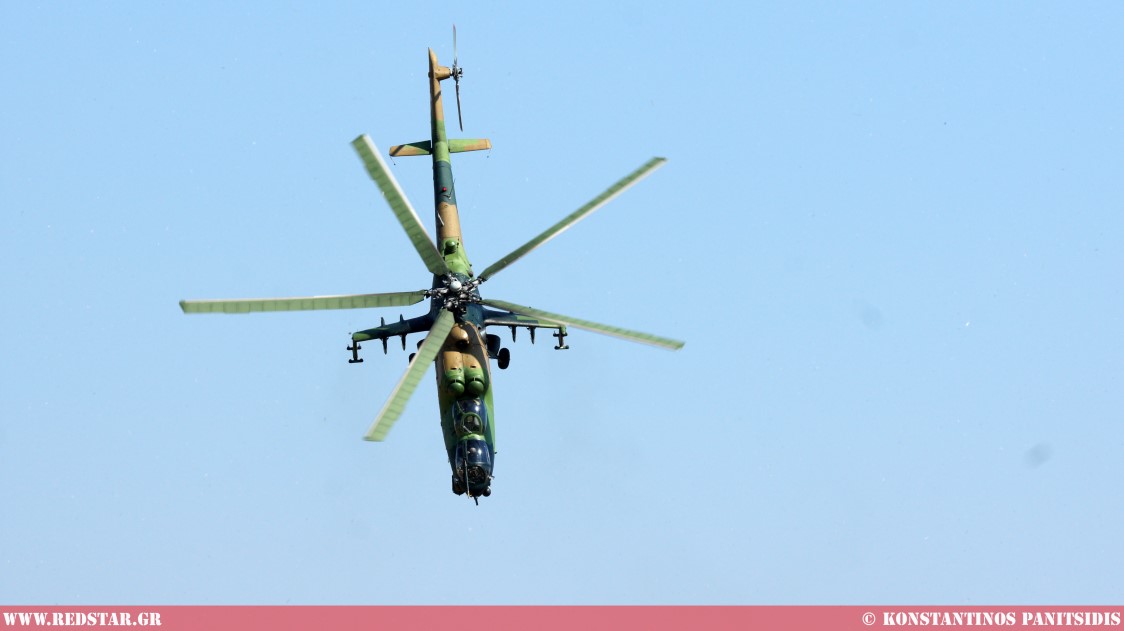 Mi-24V Hind-E. Πτητική επίδειξη του Ε/Π. Αεροδρόμιο του Μοναστηρίου © Konstantinos Panitsidis