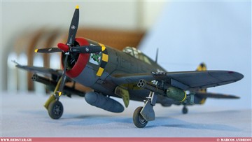 P-47D Thunderbolt Razorback (Academy 1:72) © Marcos Andreou