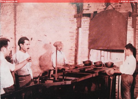 На фото показана термическая обработка шлемов © Маркос Андреу