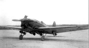 UT-2 MV Ελαφρύ  εγγύς υποστήριξης. Πρώτη πτήση: 1942