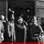 Φεύγοντας για το Ελληνο-ιταλικό μέτωπο (1940). Με τη συνεργασία της Ομάδας Αναβίωσης Ε.Σ. 1940 και του Αθλητικού-Πολιτιστικού Παραδείσου Καλαμάτας / Departure to the Greko-Italian front (1940). With the cooperation of the Greek Army 1940 Reenacting Team and Athletic-Cultural Paradise of Kalamata / Уход на Греко-итальянский фронт (1940). При сотрудничестве Группы Греческой Армии 1940г. и  Спортивно-Культурного рая Каламаты.